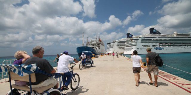 apiqroo-hoteles-flotantes-1-1024×675